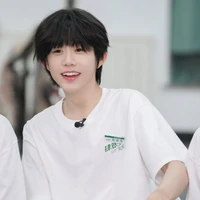Trần Dịch Hằng_Hắn