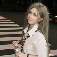Trịnh Đan Ny(cô)