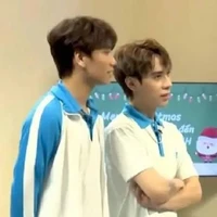 con HT đu NhamHung