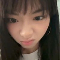 Nguyễn Lê Ngọc Ánh Sáng ( ánh sáng aza)
