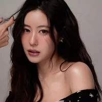 𝐂𝐢𝐢𝐳𝐞 𝐑𝐮𝐭𝐫𝐢𝐜𝐡𝐚