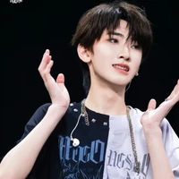 Tả Kỳ Hàm_cậu