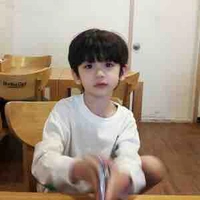 Thiên Minh (6 tuổi) 