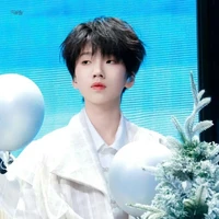 Nhiếp Vĩ Thần