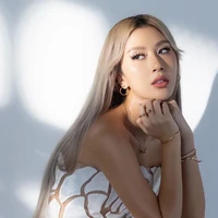 Quỳnh Anh Shyn 