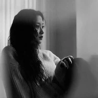 𝓜𝓸𝓸𝓷 𝓖𝓪 𝓨𝓸𝓾𝓷𝓰『Em』