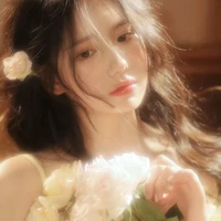 Lê Phạm Hoài Thư - Bạn thân Ziina