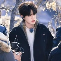 Trương Trạch Vũ-em-