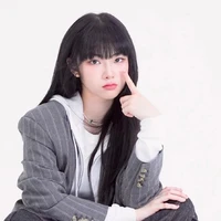 Nguyễn Lê Ngọc Ánh sáng