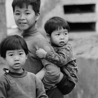 mấy đứa con nít