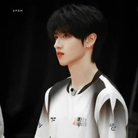 Chu Chí Hâm _ hắn