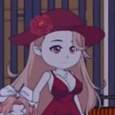 Người phụ nữ váy đỏ