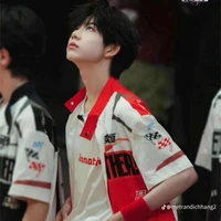 Trần Dịch Hằng(cậu)