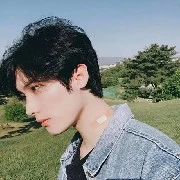 Thiên Yết / boy lạnh lùng / ( Light )