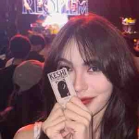 [Nàng] - Charlotte Austin - 17 tuổi