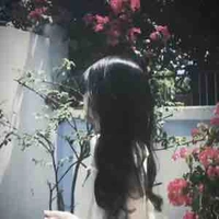 Linh ( con dì Hạnh )