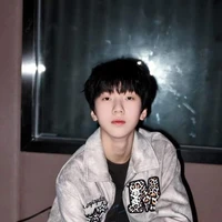 Nhiếp Vỹ Thần