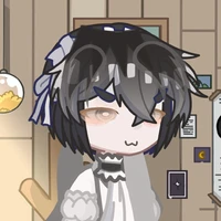 Lili (hầu gái thân cận)