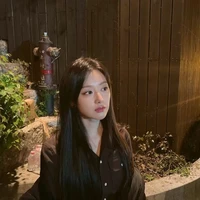 Han Jiwon(tuổi 25)