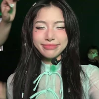 Trần Thảo Linh (Lyhan - cô)