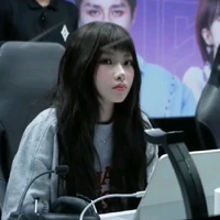 Nguyễn Lê Ngọc ánh sáng -aza