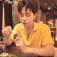 Lê Quang Hùng-Phone