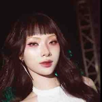 Vũ Thị Ngân Mỹ - Mỹ Mỹ