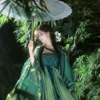 Triệu Dĩnh Bạch Dương