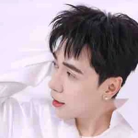 Lê Quang Hùng 