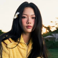 Nguyễn Lê Ngọc Ánh Sáng-Ánh Sáng Aza