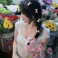 Hoàng Thùy Linh