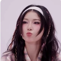 TRẦN THẢO LINH(nàng)