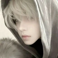 White MC|•@Bach.ma