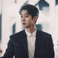 Choi Woo - sik | 최우식 |