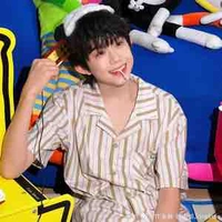 Trần Dịch Hằng-Em