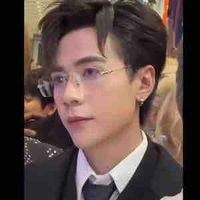 Lê Quang Hùng |Hùng