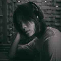 Emi-chị