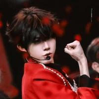 Trần Dịch Hằng (anh cả)