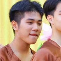 Tẻn hiphop nè vè đai