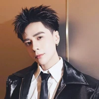 quang hùng