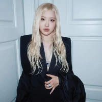 Roseanne Park- chị