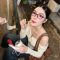 Charlotte Austin - nàng