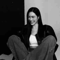 Lingling Sirilak Kwong (cô)