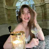 Orm Kornnaphat Sethratanapong (nàng)