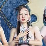 Trần Hoàng Phương Lan//yeolan