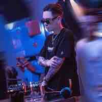 Bùi Thế anh ( ba lớn của anh)