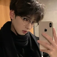 mình hoàng ân