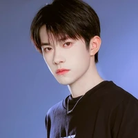 Dịch Dương Thiên Tỉ