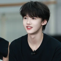 Trương Dịch Nhiên_em1_