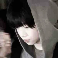 Trương Hàm Thuỵ